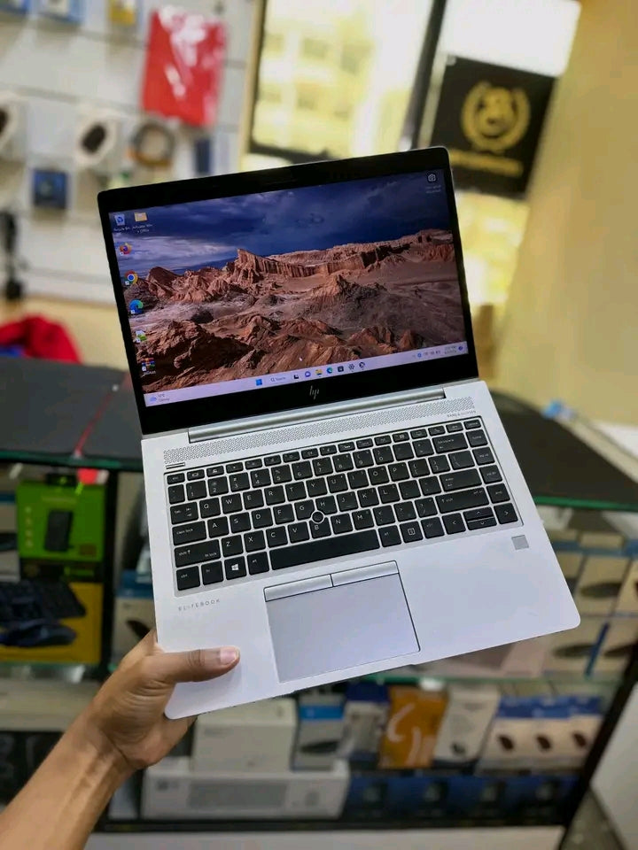 HP EliteBook 1040 G3 | Intel Core i7 6th Gen | 8GB RAM | 256GB SSD