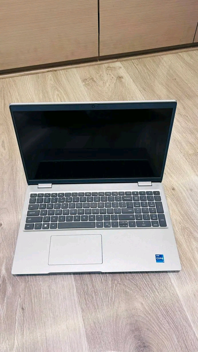 Dell Precision 5530 | Intel Core i7 8th Gen | 16GB RAM | 512GB SSD | 4GB Graphics | Touchscreen