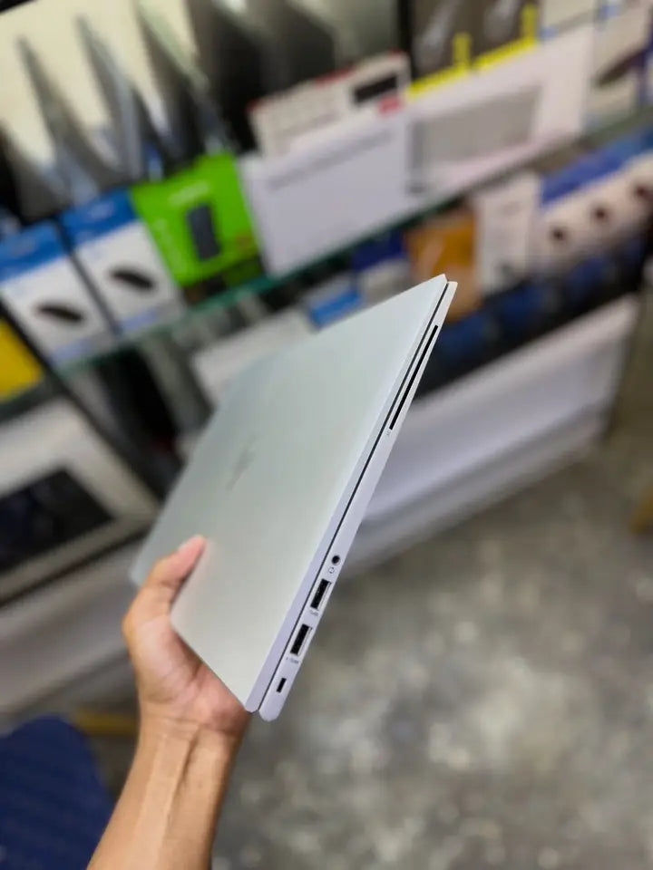 HP EliteBook 845 G8 | AMD Ryzen 5 | 16GB RAM | 256GB SSD | 2GB Radeon Graphics