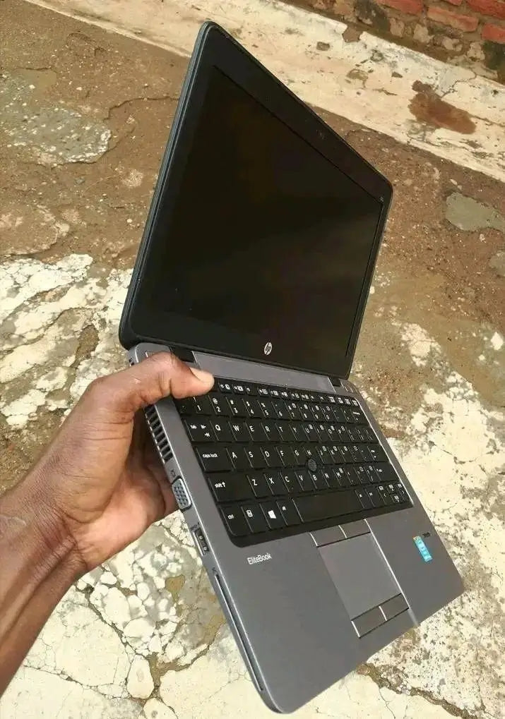 HP EliteBook 820 G1 | Intel Core i5 4th Gen | 4GB RAM | 500GB HDD
