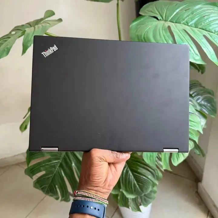 Lenovo Yoga 11E | Intel Core i5 7th Gen | 8GB RAM | 128GB SSD | X360 Touchscreen