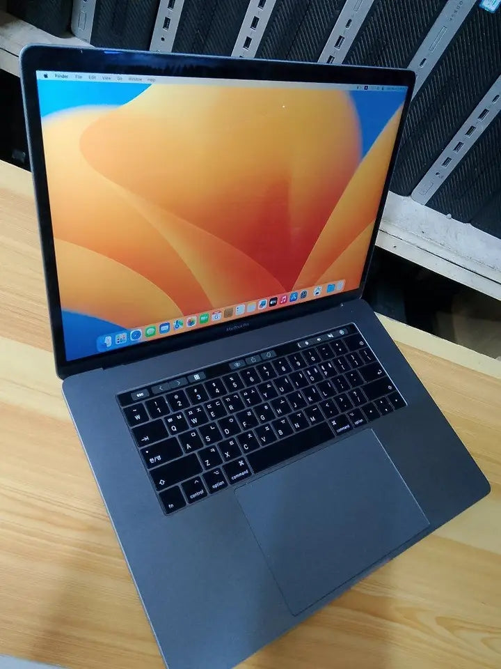 Apple MacBook Pro 2015 | Intel Core i7 | 16GB RAM | 500GB SSD