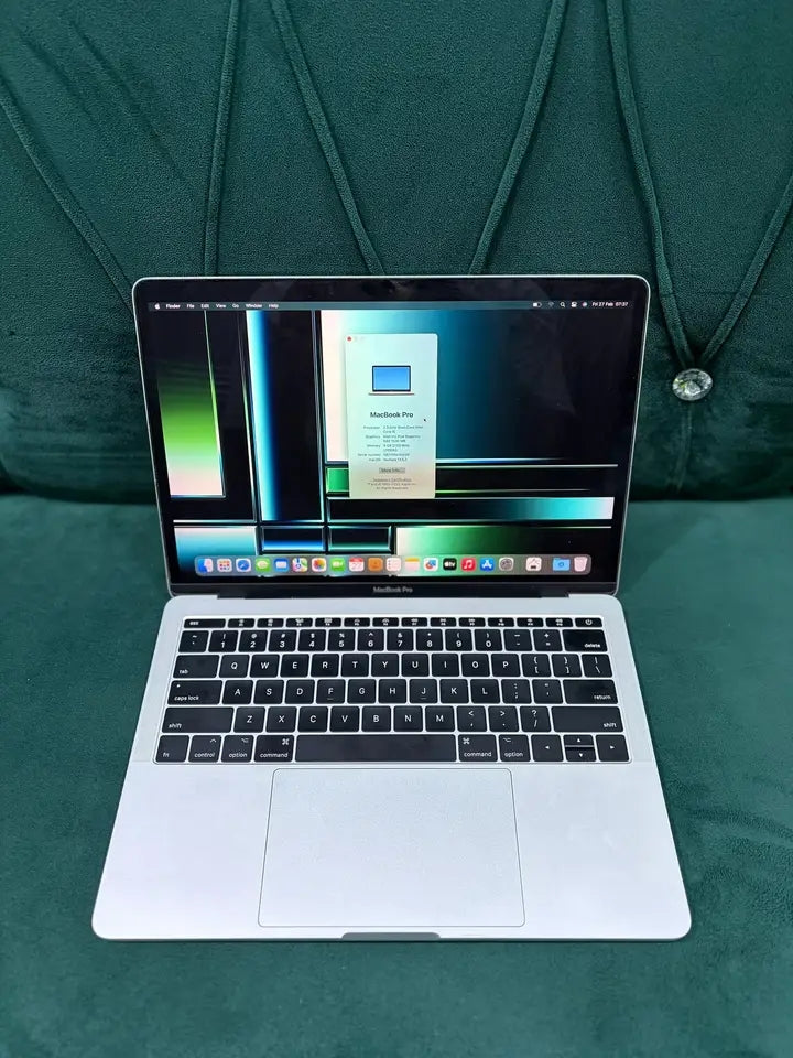 Apple MacBook Pro 2017 | Intel Core i5 | 16GB RAM | 512GB SSD | Touch Bar