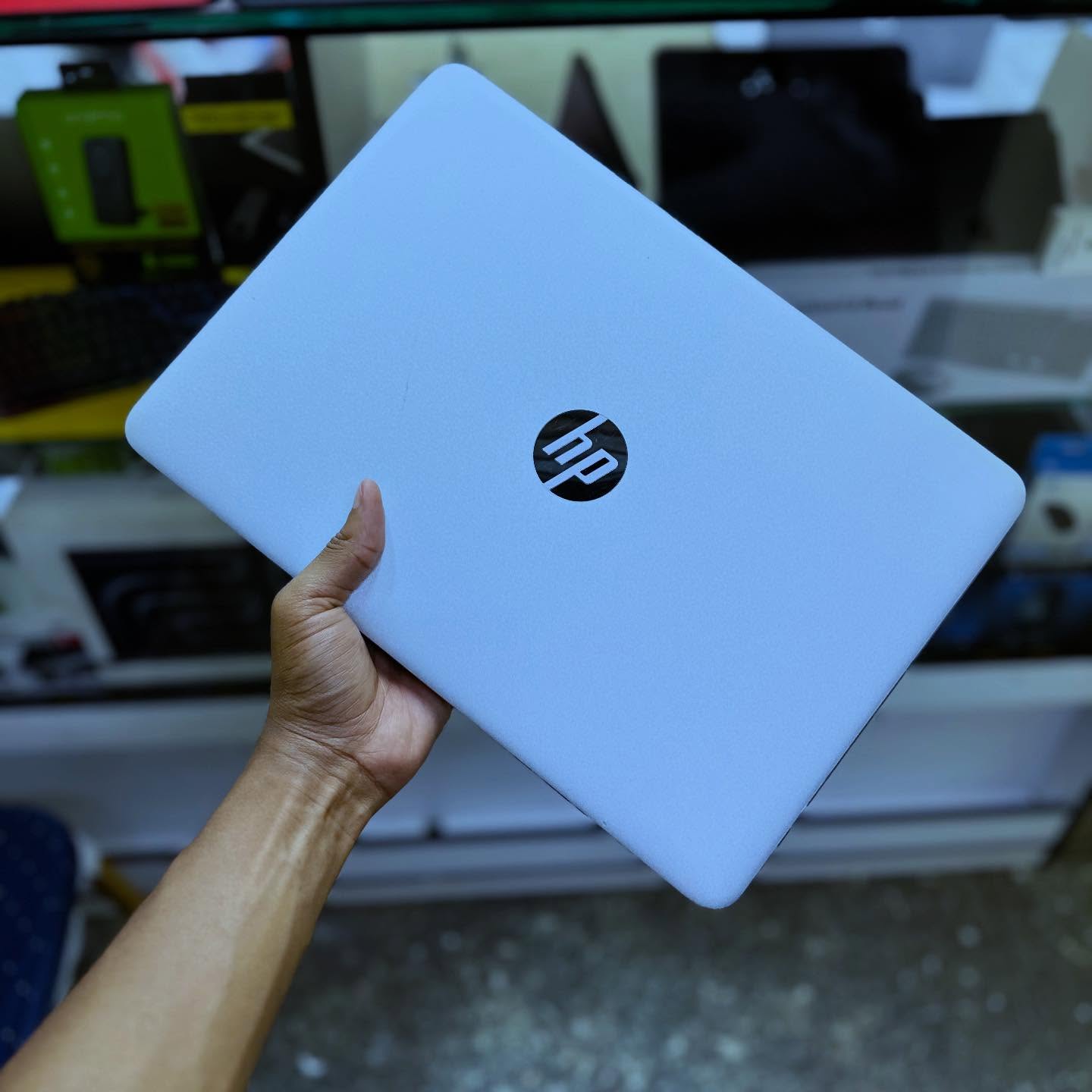 HP EliteBook 840 G3 | Intel Core i5 6th Gen | 8GB RAM | 256GB SSD