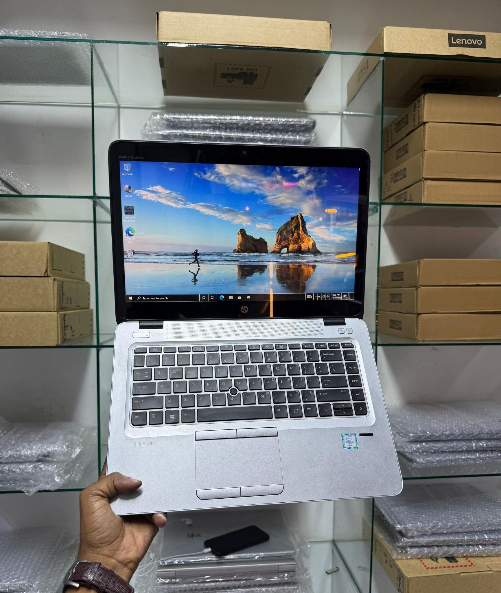 HP EliteBook 840 G3 i5 6th Gen 8GB RAM 256GB SSD Business Laptop