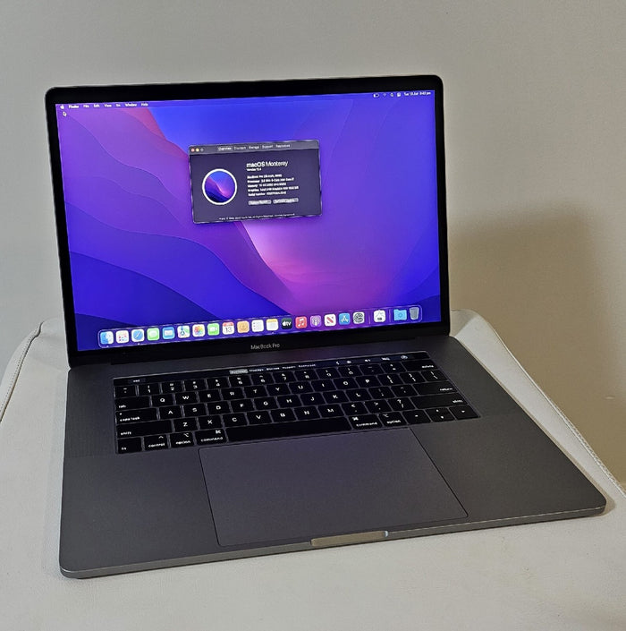 Apple MacBook Pro 15" 2018/2019 | Core i7 | 16GB RAM | 512GB SSD | 4GB Graphics