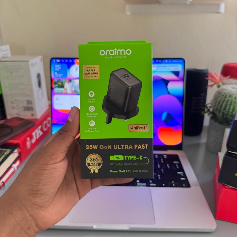 Oraimo PowerGaN 251 25W GaN charger with C to C cable