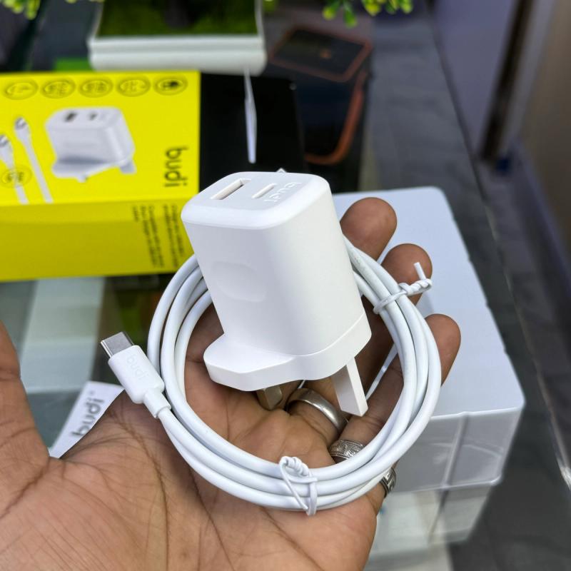 Budi 30W wall charger with 65W PD cable